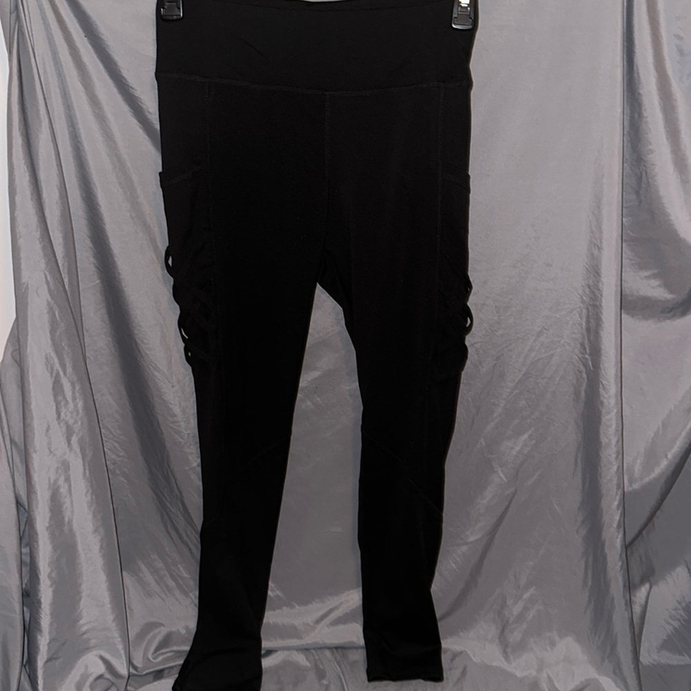 2 Lydaa Leggings